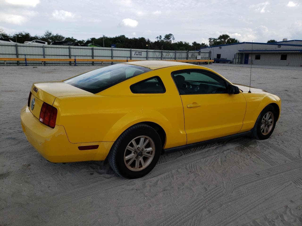 2006 Ford Mustang - foto 3