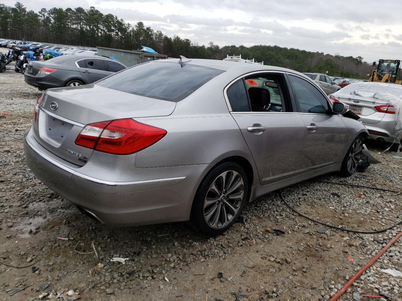 2013 Hyundai Genesis 5.0L - foto 3