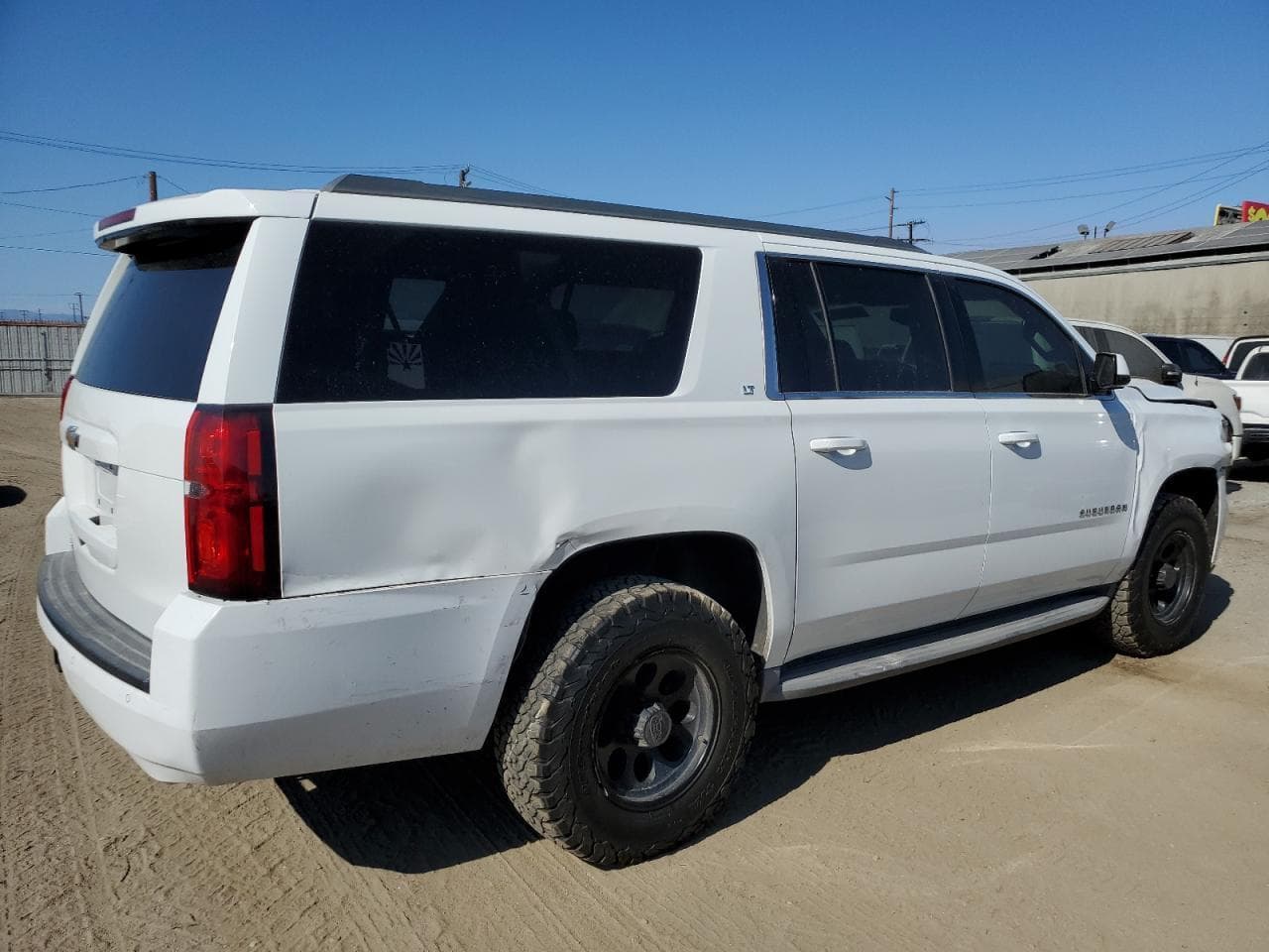 2017 Chevrolet Suburban C1500 Lt - foto 3