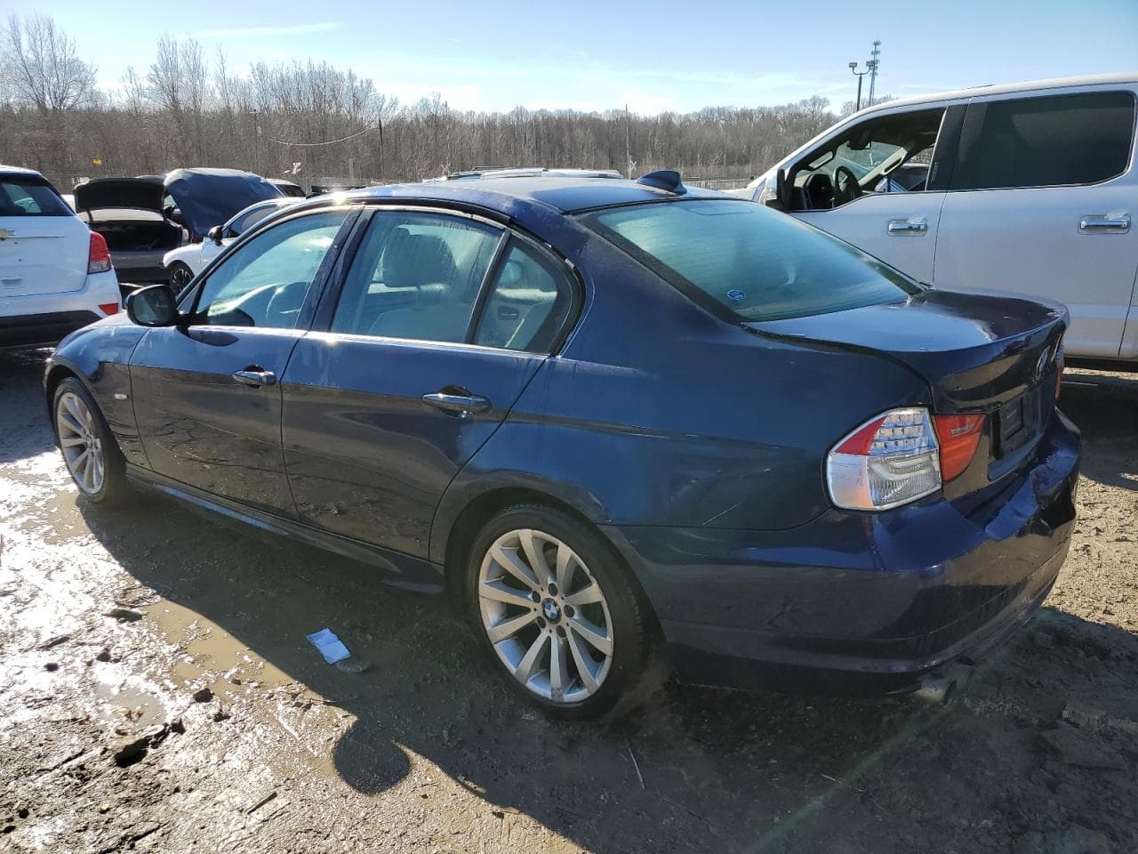 2011 BMW 328 I - foto 2