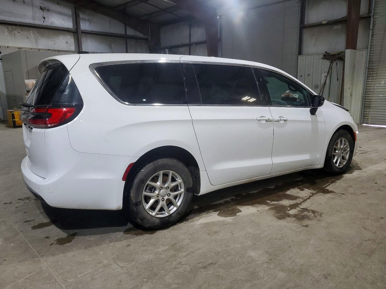 2026 Chrysler Pacifica Select - foto 3