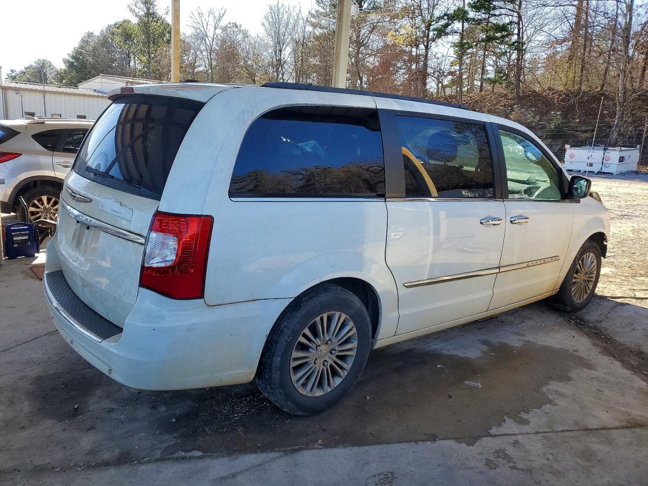 2013 Chrysler Town & Country Touring L - foto 3