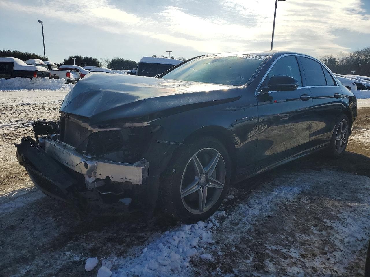 Mercedes-Benz E-klasse 2017 z USA