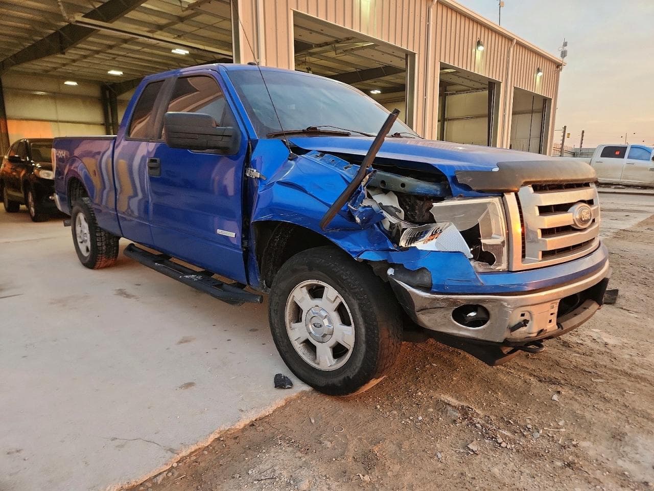 2011 Ford F150 Super Cab - foto 4