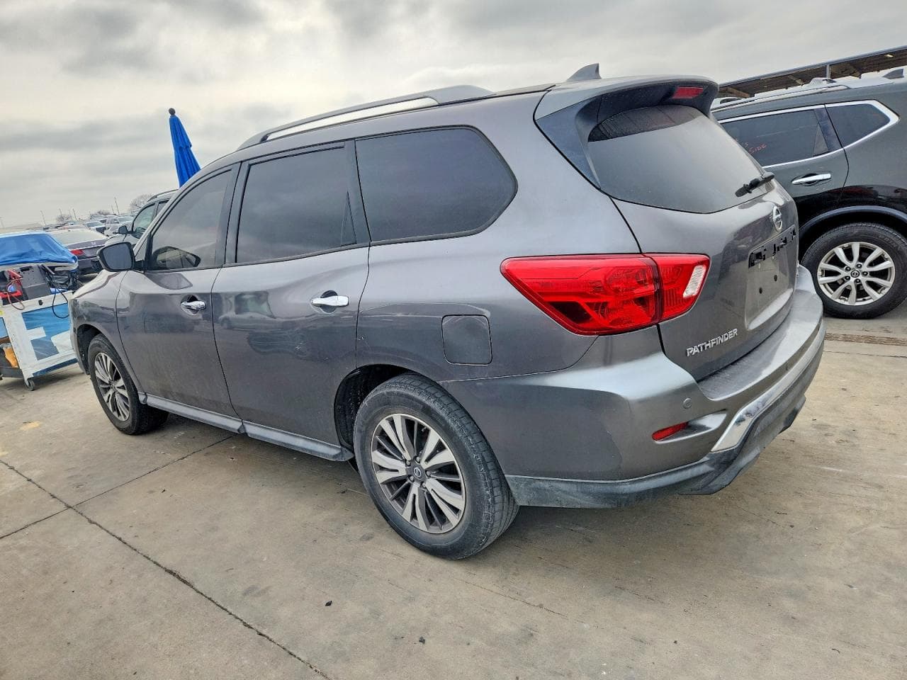 2019 Nissan Pathfinder S - foto 2