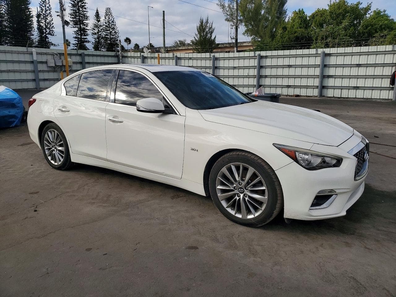 2018 Infiniti Q50 Luxe - foto 4