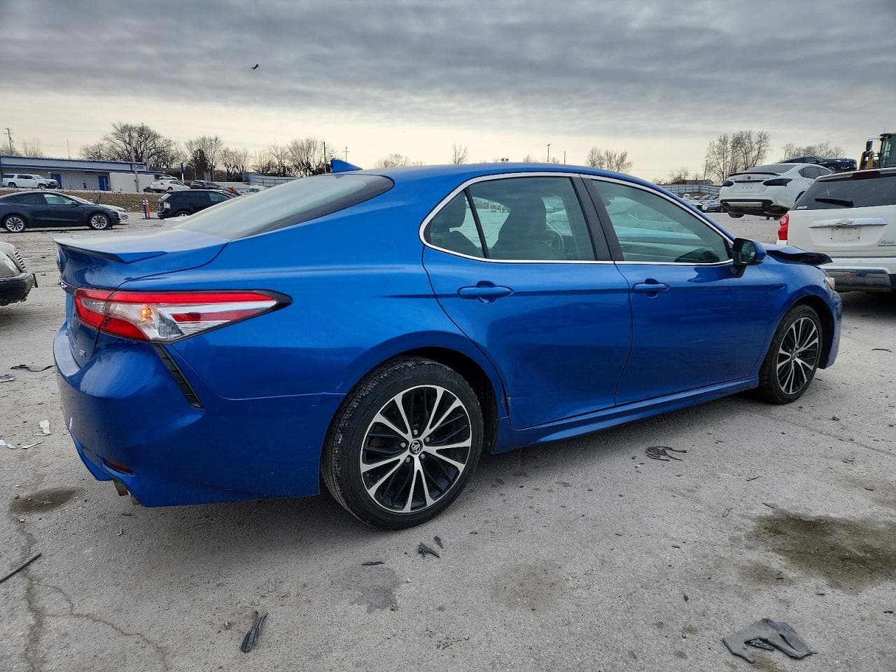 2019 Toyota Camry L - foto 3