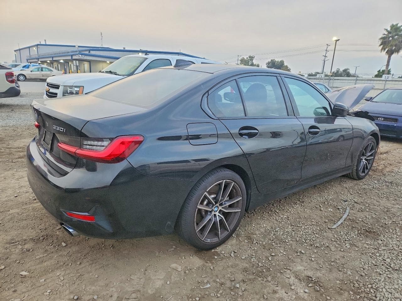 2019 BMW 330I - foto 3