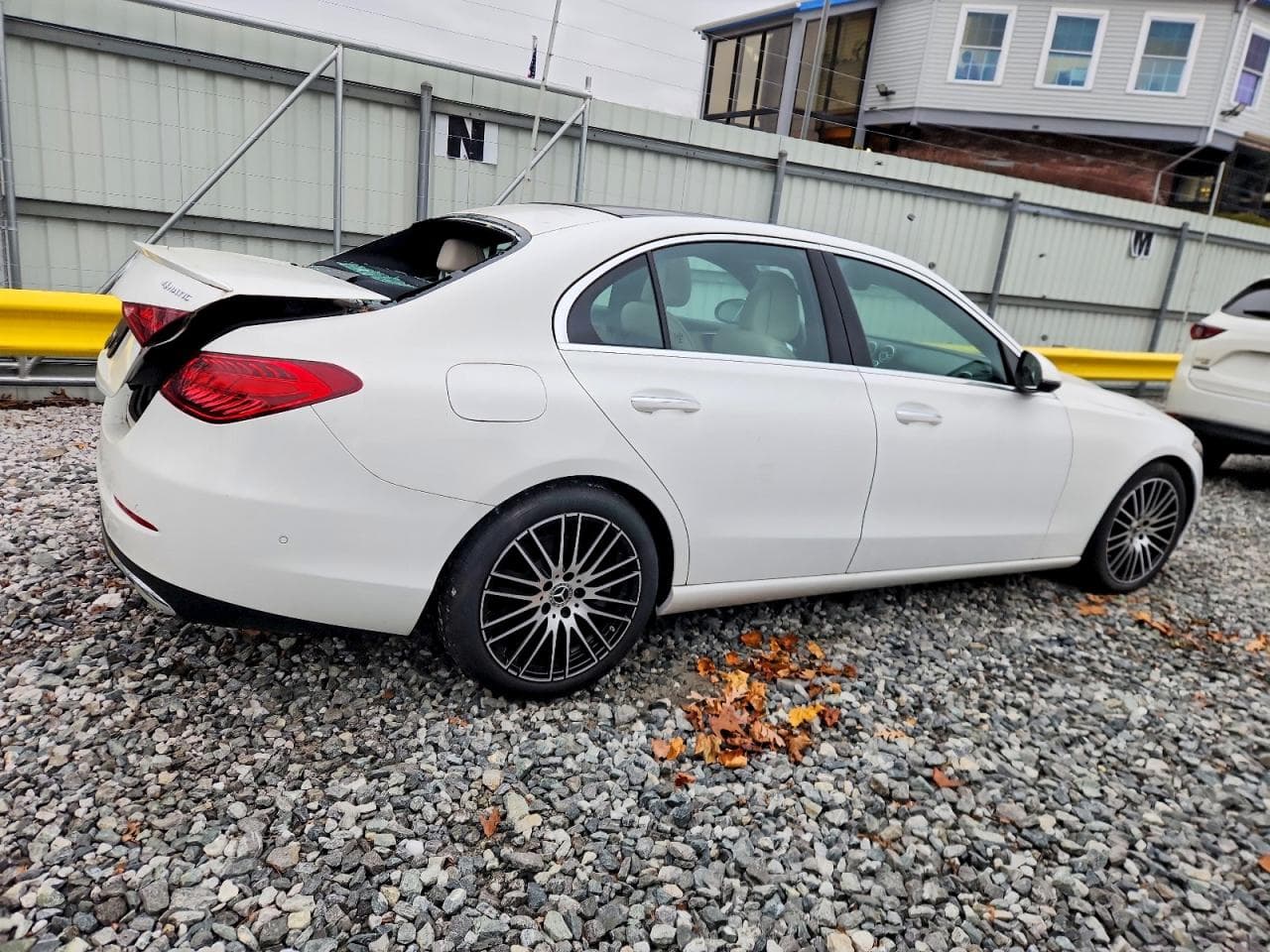 2022 Mercedes-Benz C 300 4Matic - foto 3