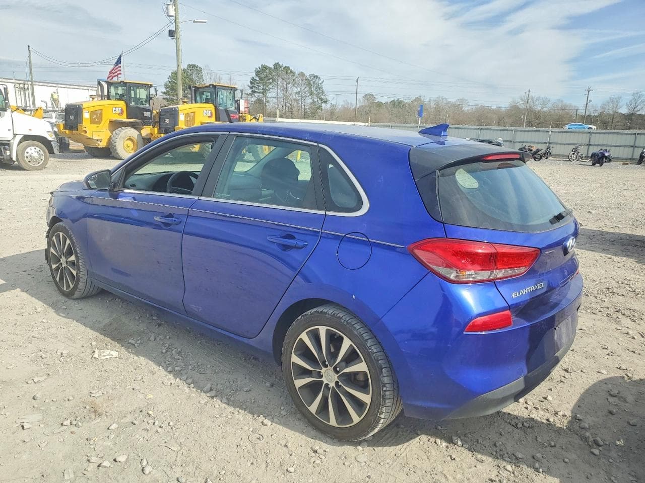 2019 Hyundai Elantra Gt - foto 2