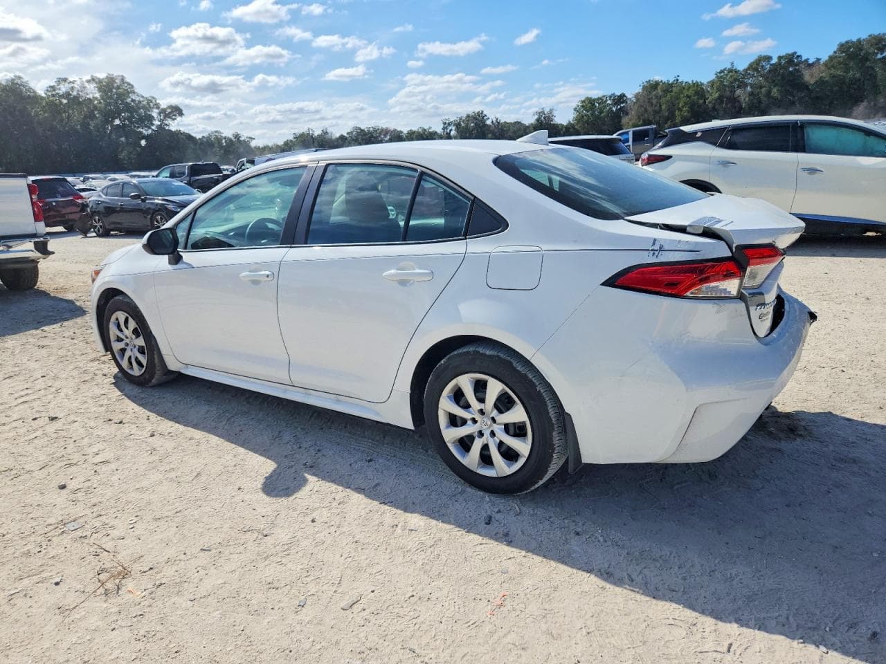 2025 Toyota Corolla Le - foto 2