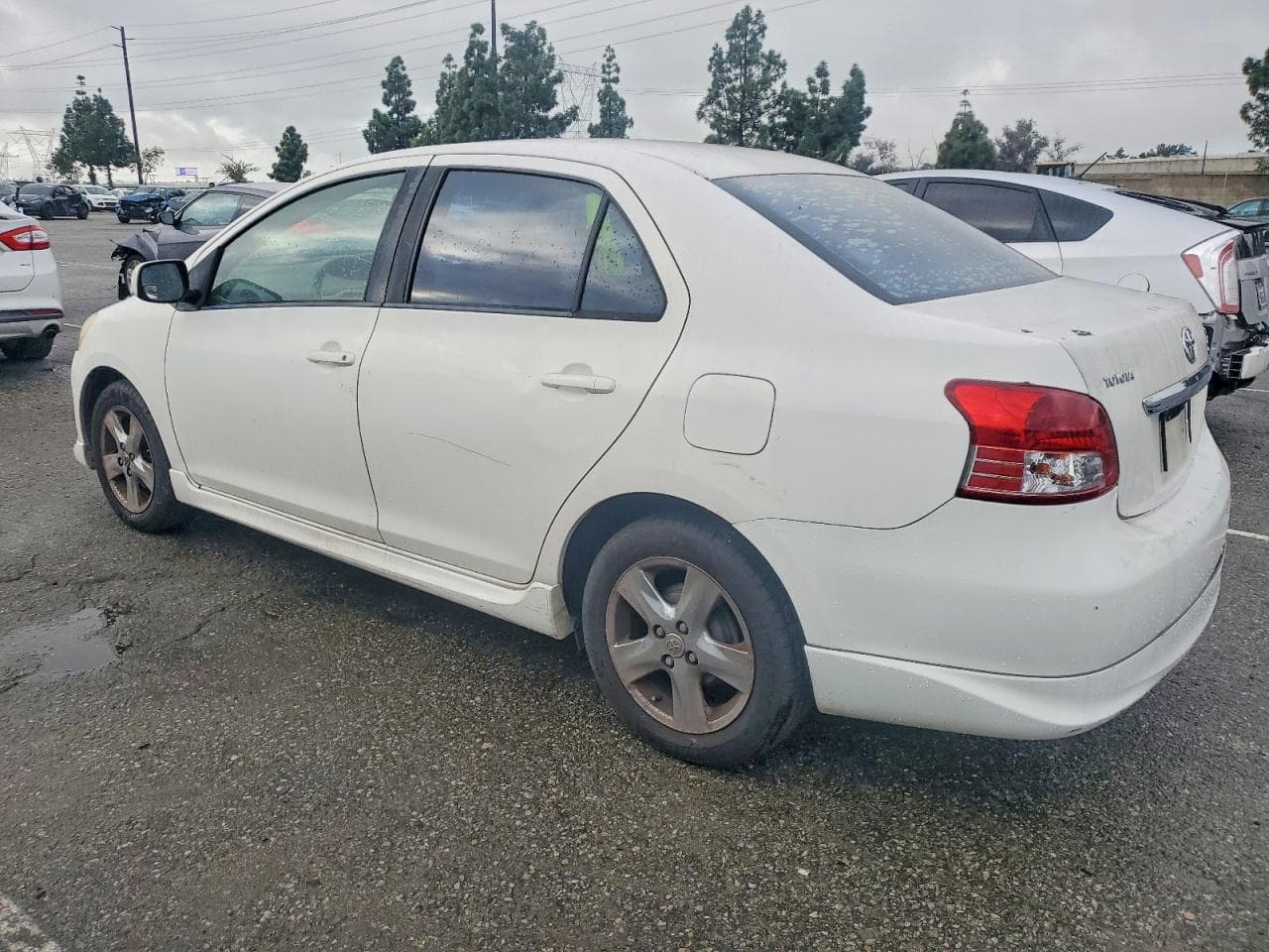 2008 Toyota Yaris - foto 2