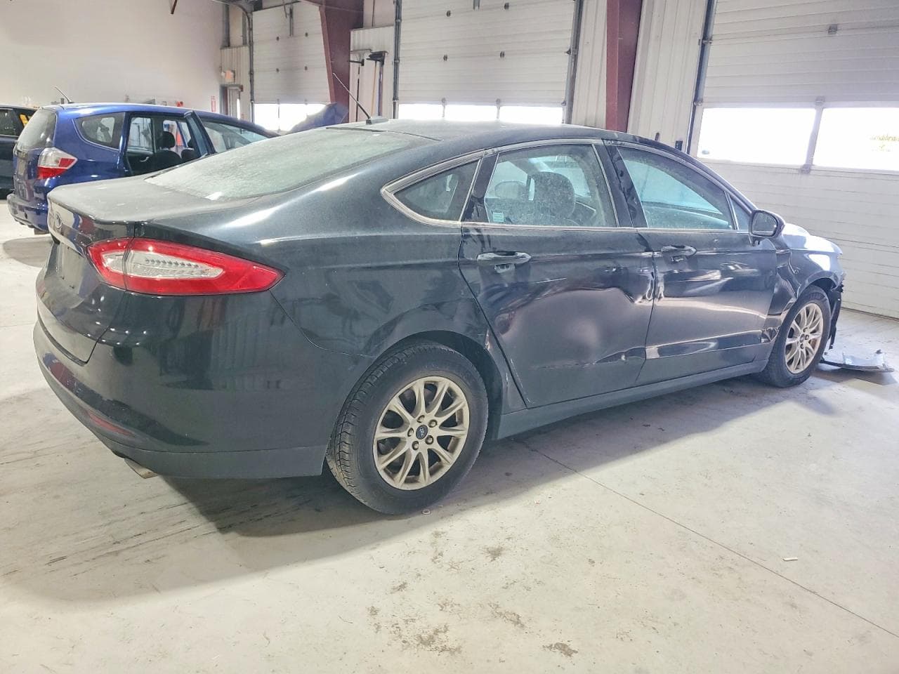 2016 Ford Fusion S - foto 3
