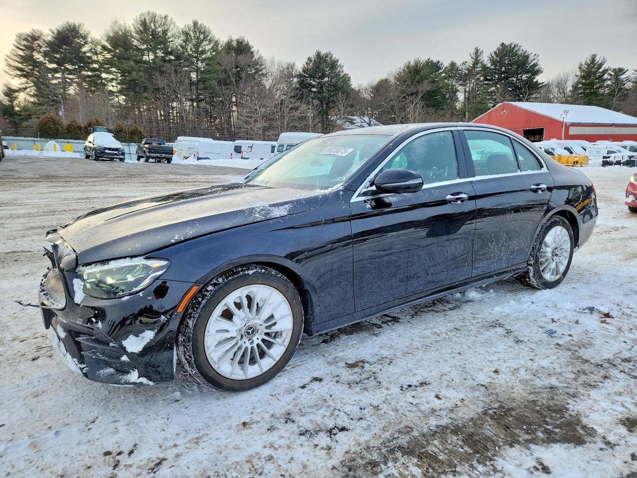Mercedes-Benz E-klasse 2021 z USA