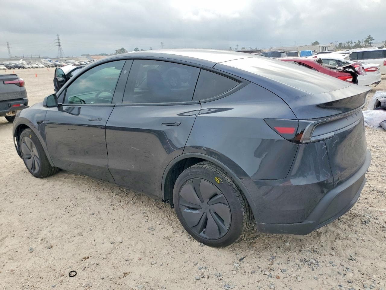 2026 Tesla Model Y - foto 2