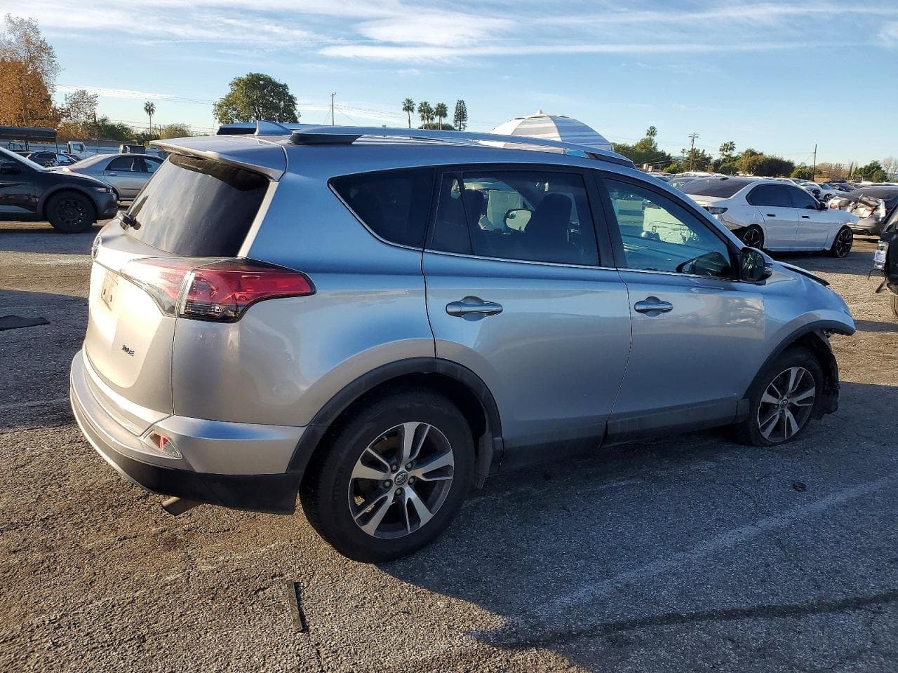 2016 Toyota Rav4 Xle - foto 3