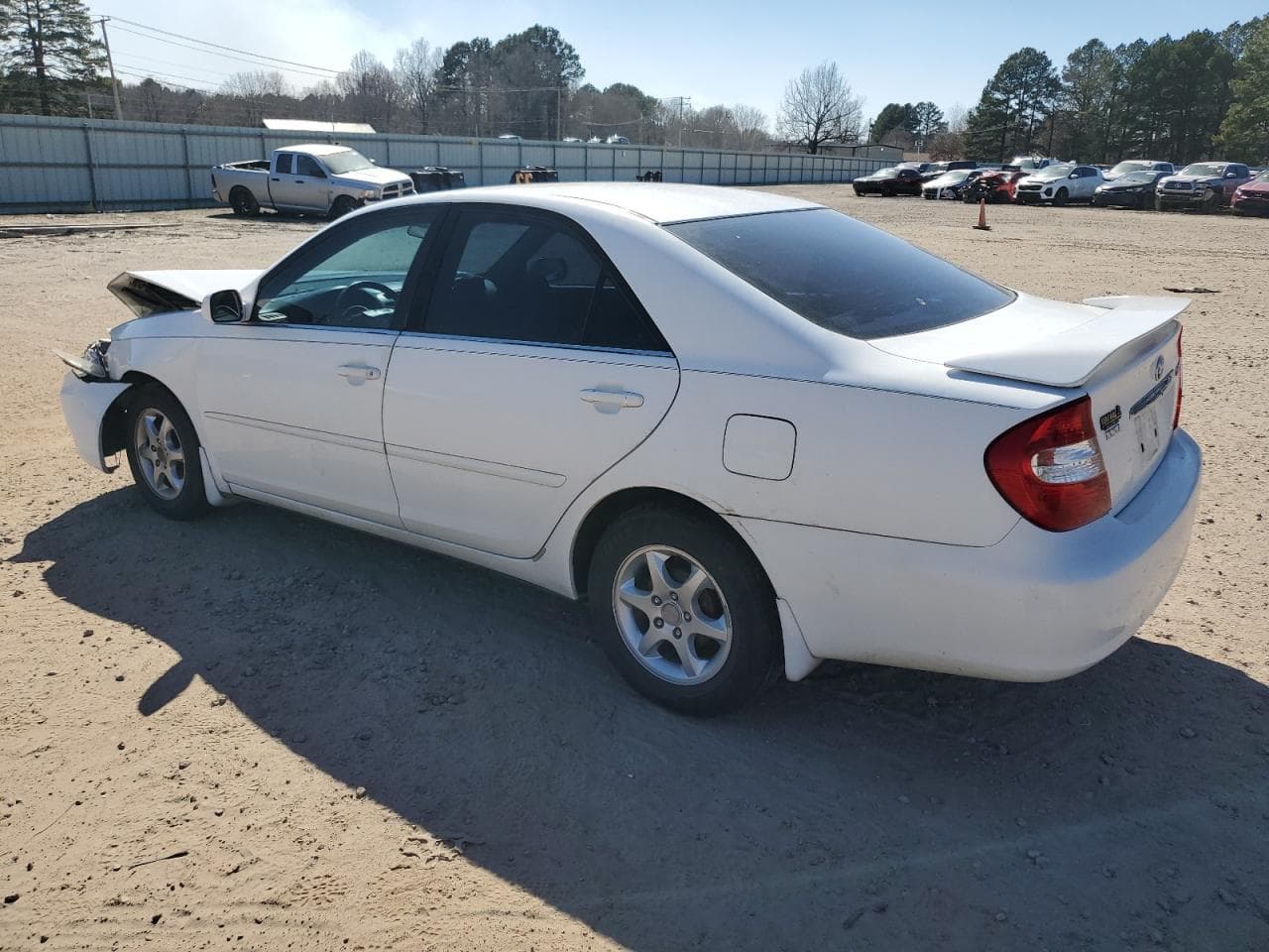 2003 Toyota Camry Le - foto 2