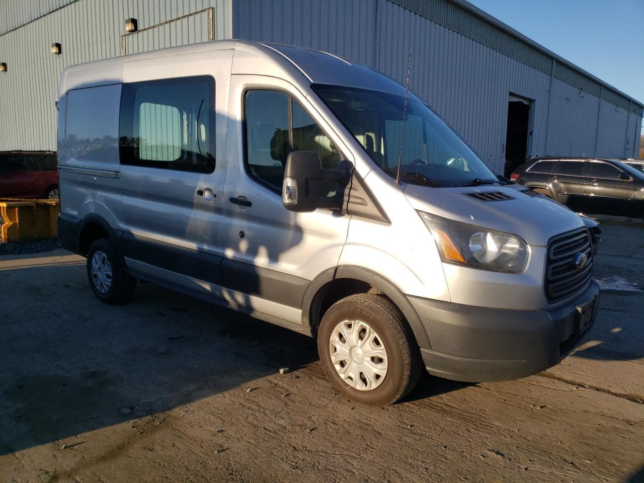 2015 Ford Transit T-250 - foto 4
