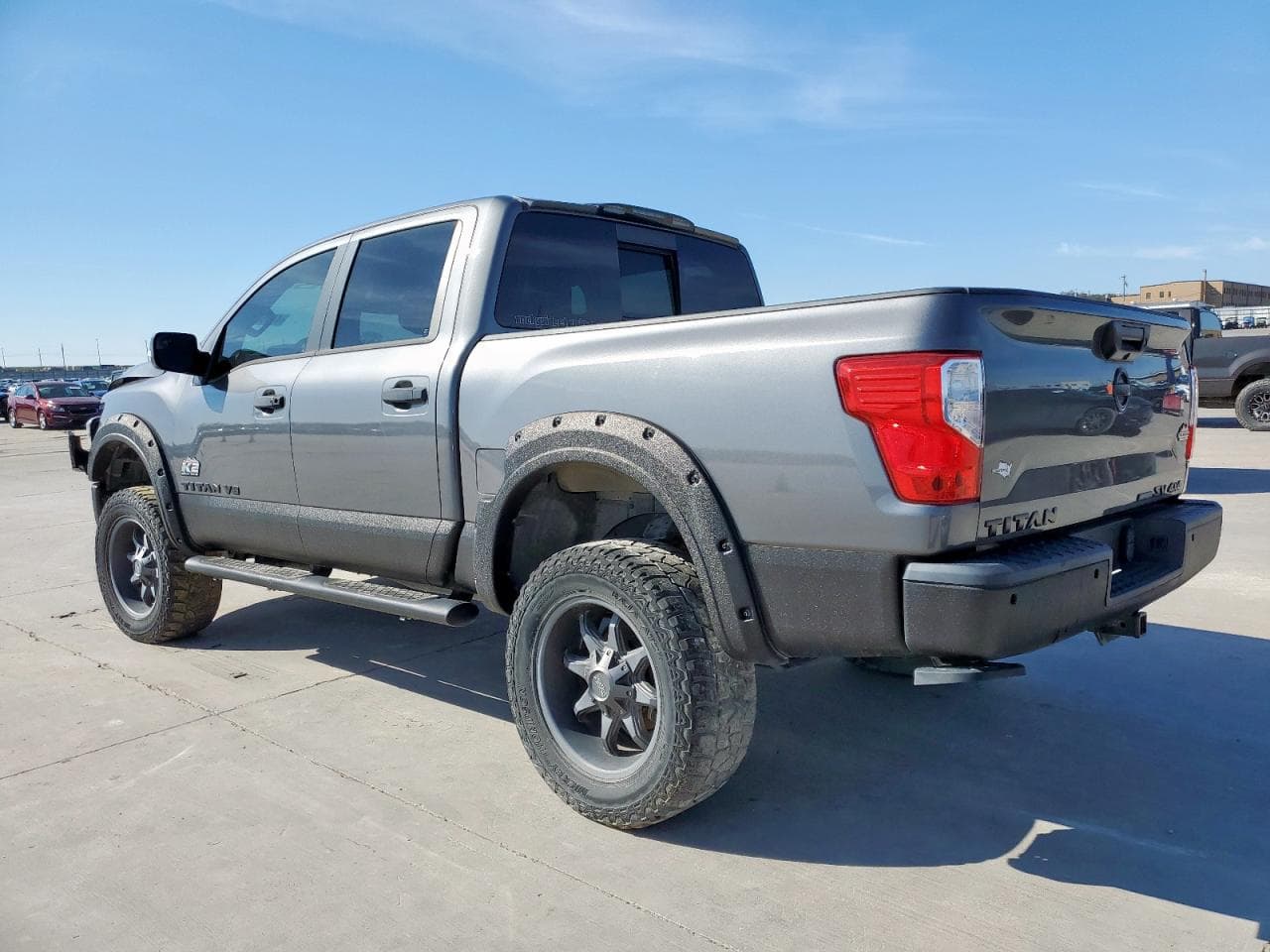 2019 Nissan Titan Sv - foto 2