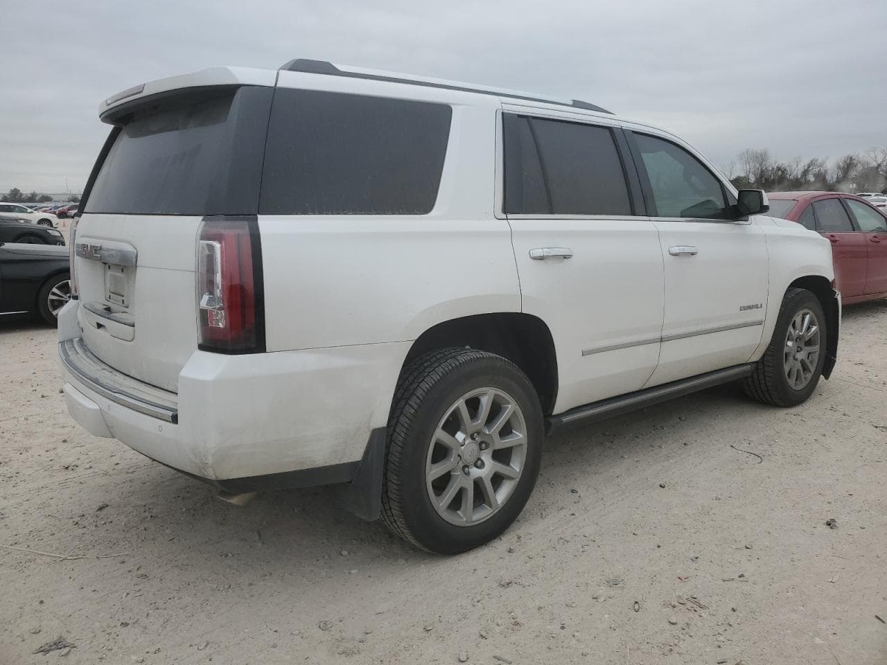 2017 GMC Yukon Denali - foto 3