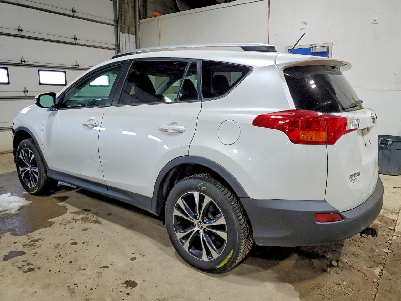 2015 Toyota Rav4 Limited - foto 2