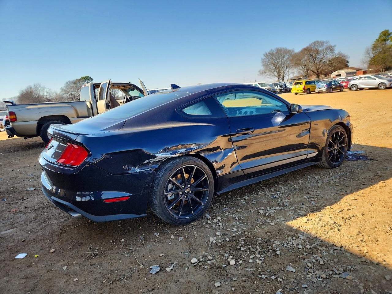 2021 Ford Mustang - foto 3
