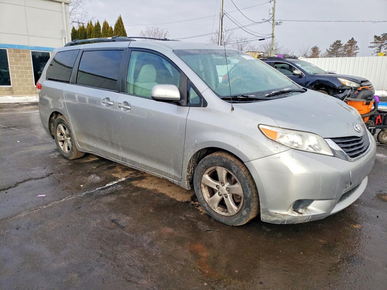 2013 Toyota Sienna Le - foto 4