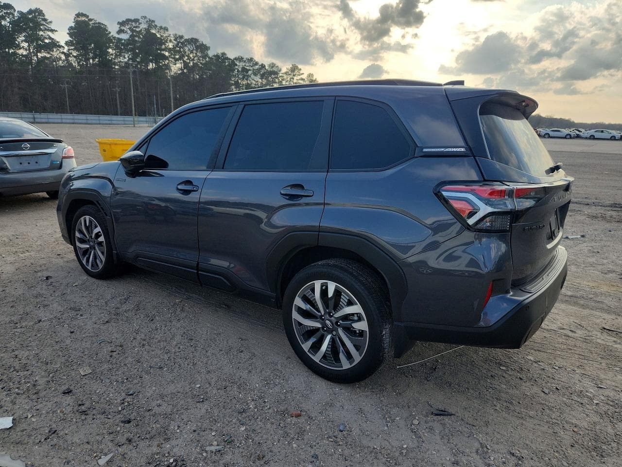 2025 Subaru Forester Touring - foto 2