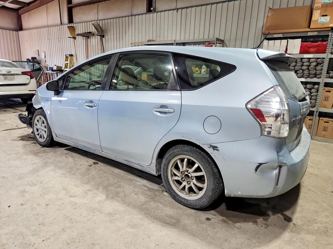 2013 Toyota Prius V - foto 2