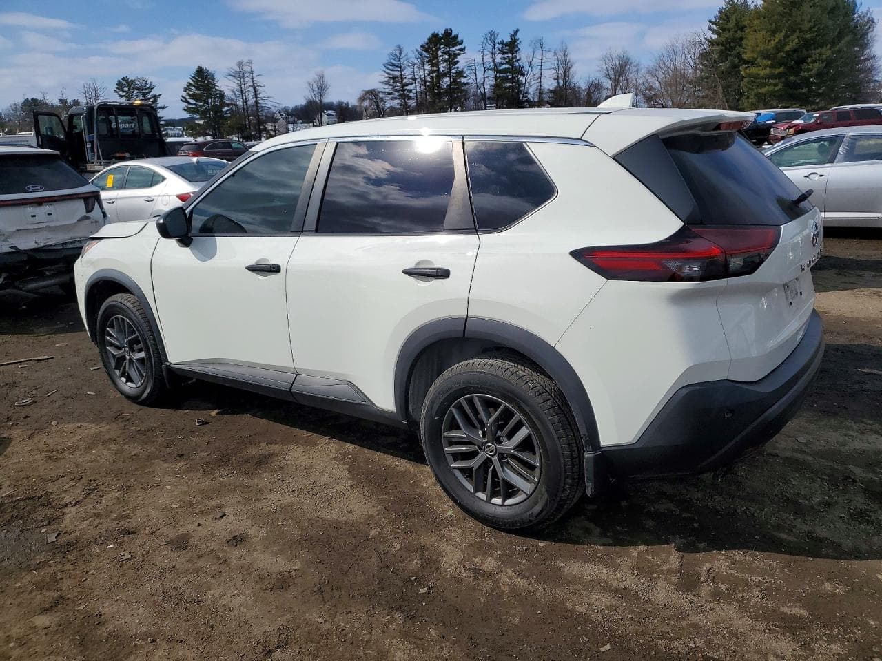 2021 Nissan Rogue S - foto 2