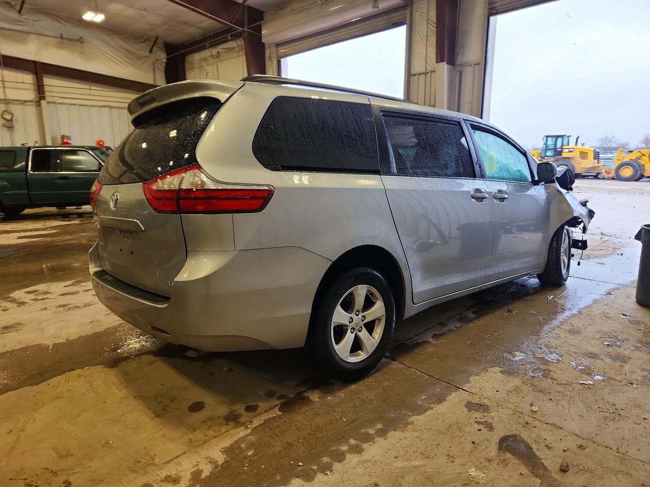 2015 Toyota Sienna Le 8-Passenger - foto 3