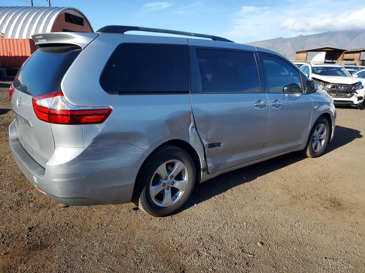 2016 Toyota Sienna Le - foto 3