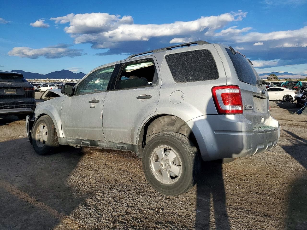 2011 Ford Escape Xlt - foto 2