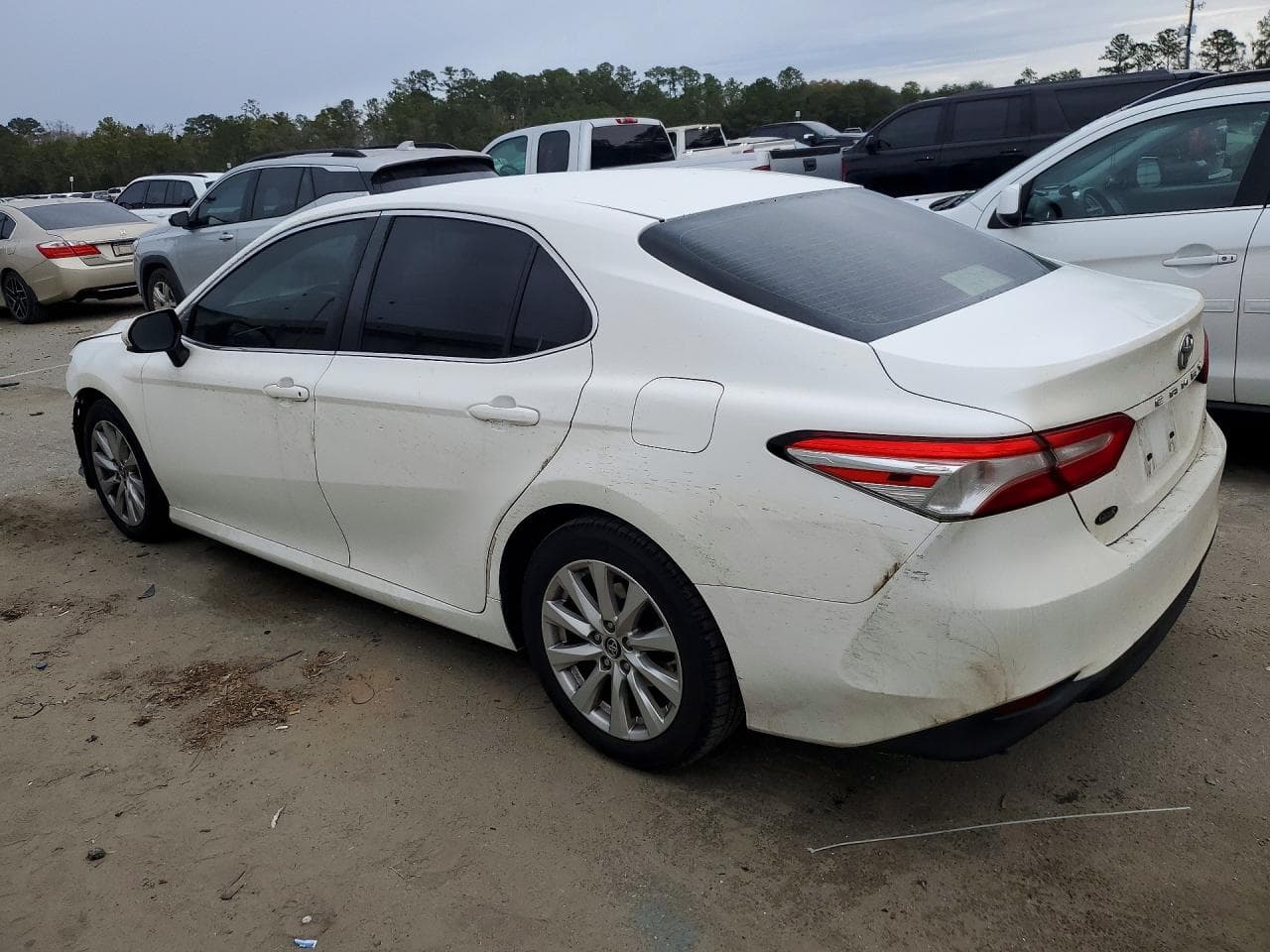 2018 Toyota Camry L - foto 2