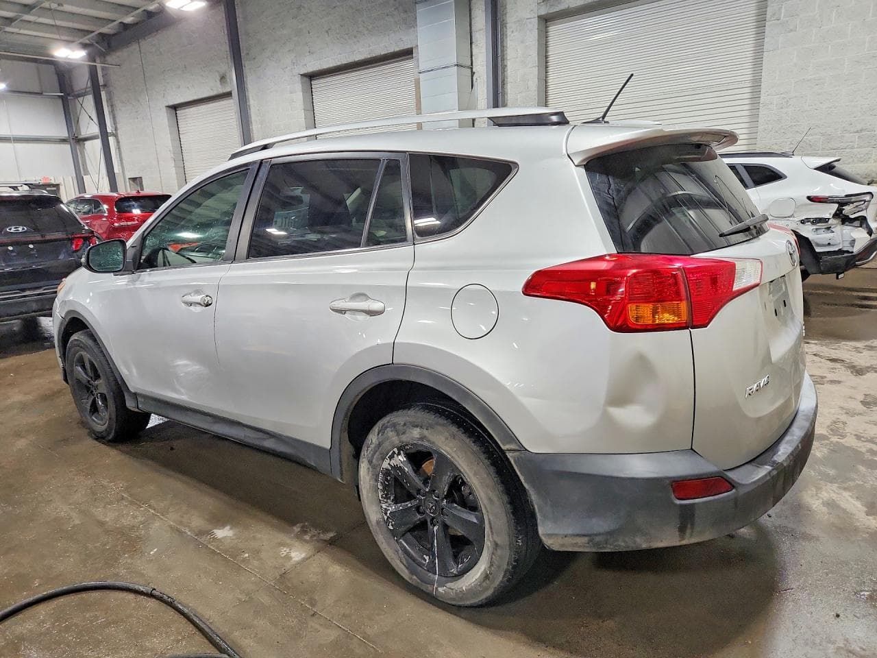2015 Toyota Rav4 Xle - foto 2