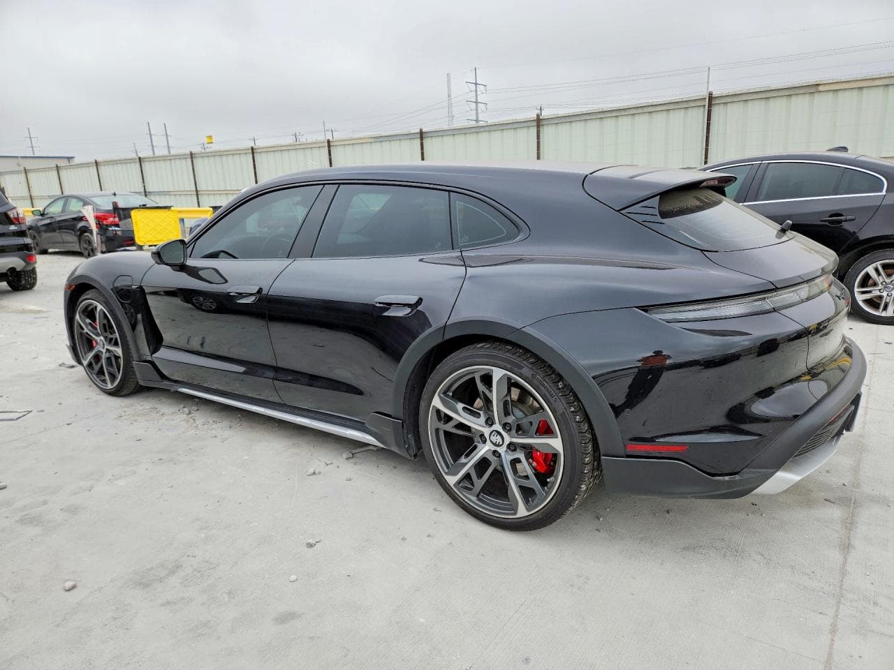 2023 Porsche Taycan Cross Turismo 4S - foto 2