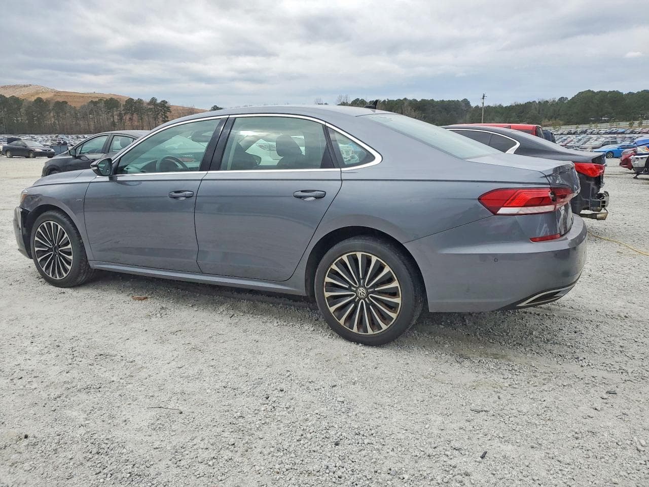 2022 Volkswagen Passat Limited Edition - foto 2