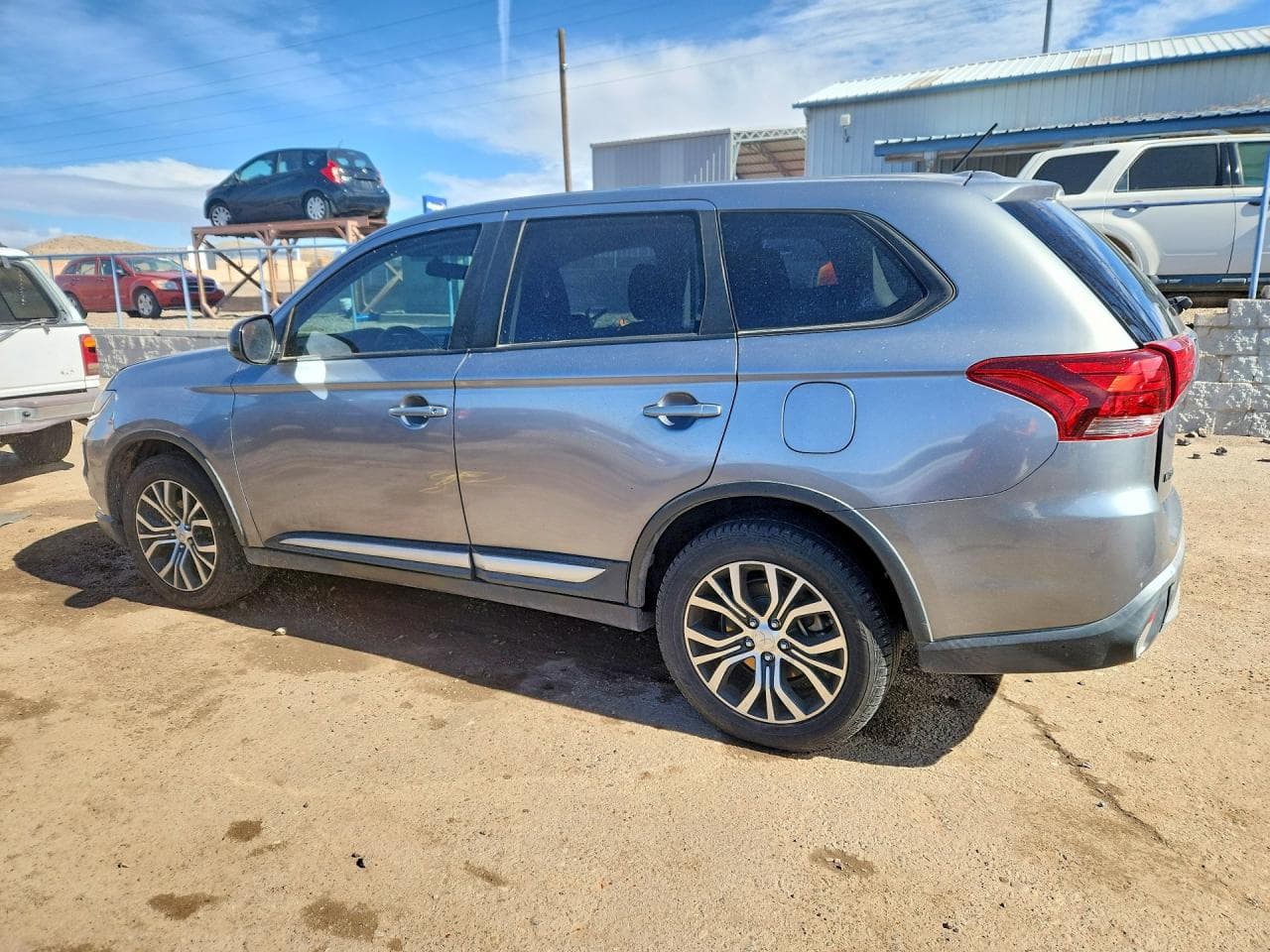 2016 Mitsubishi Outlander Es - foto 2