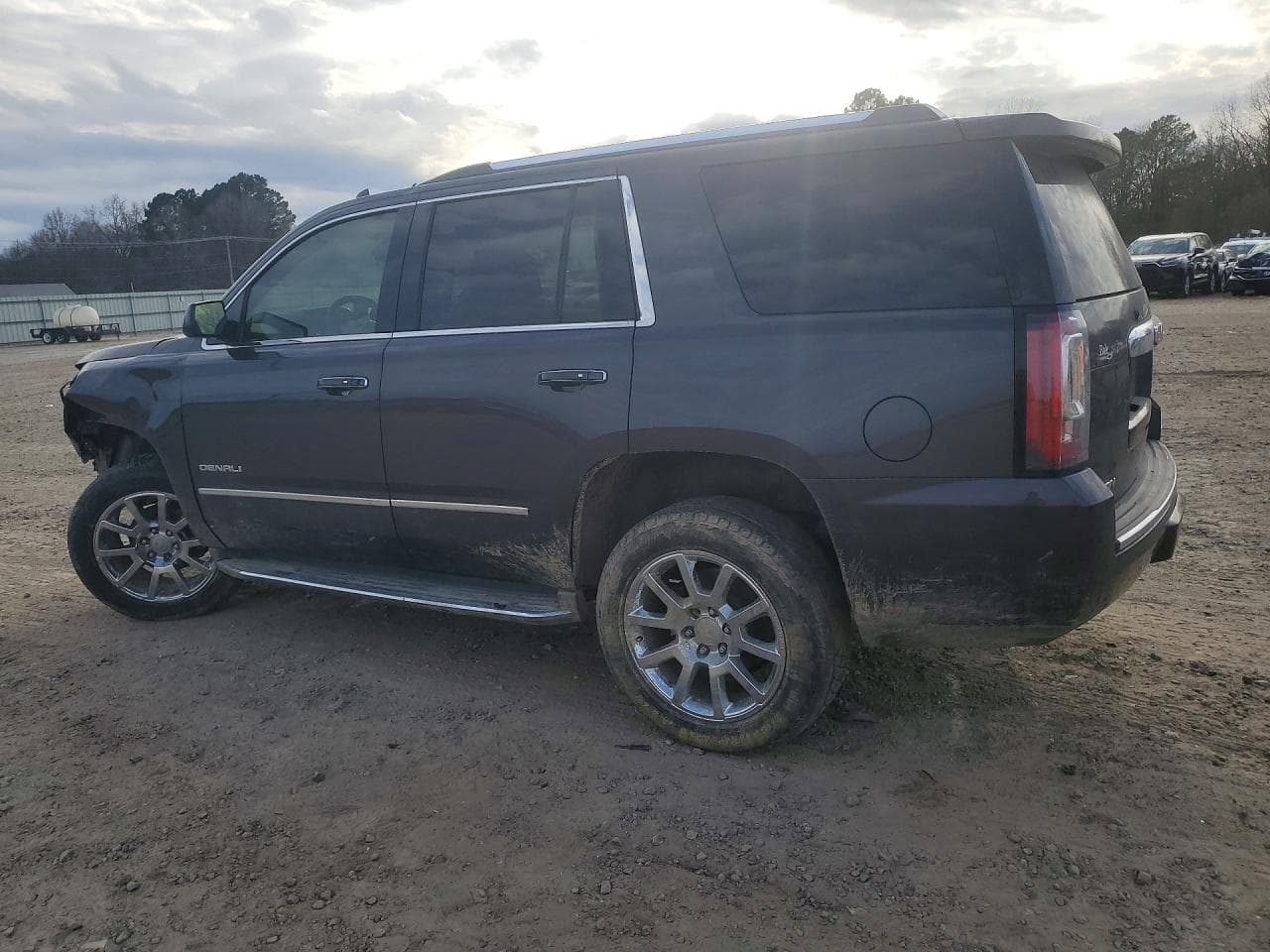 2017 GMC Yukon Denali - foto 2
