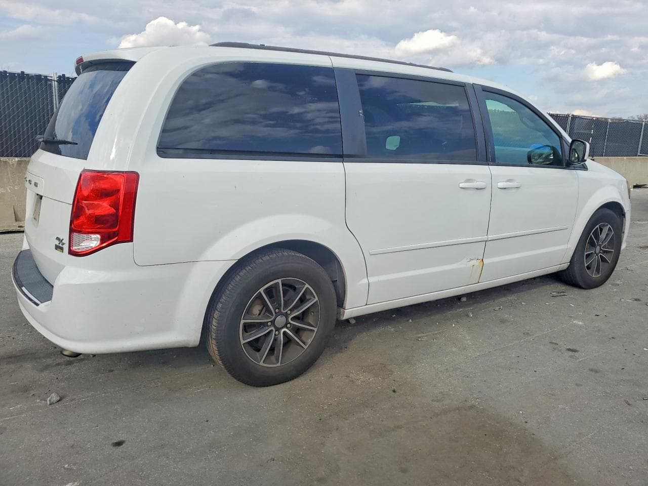 2016 Dodge Grand Caravan R/T - foto 3