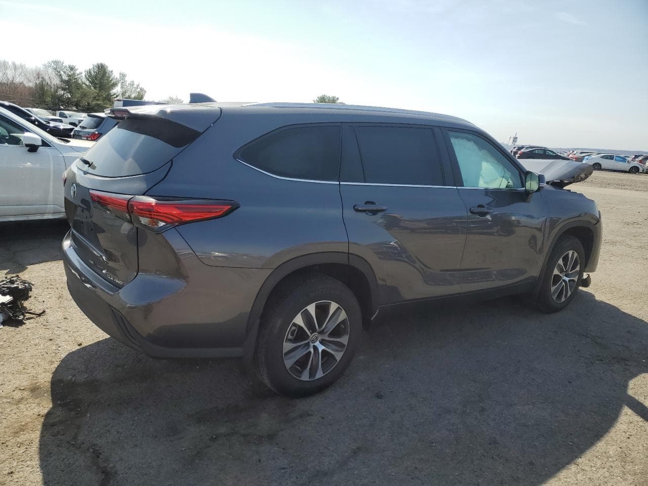 2023 Toyota Highlander L - foto 3