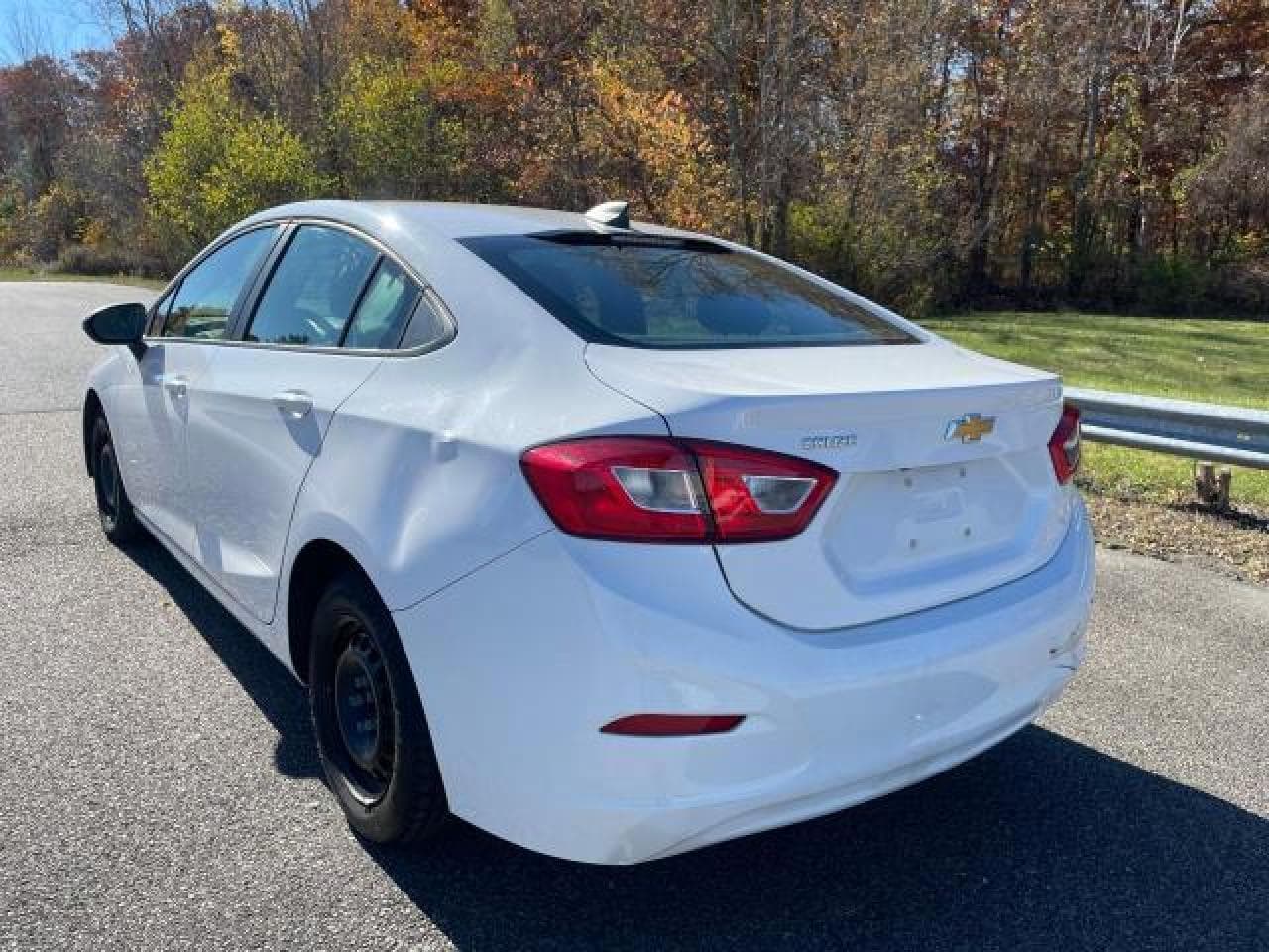 2019 Chev Cruze Ls White - foto 3