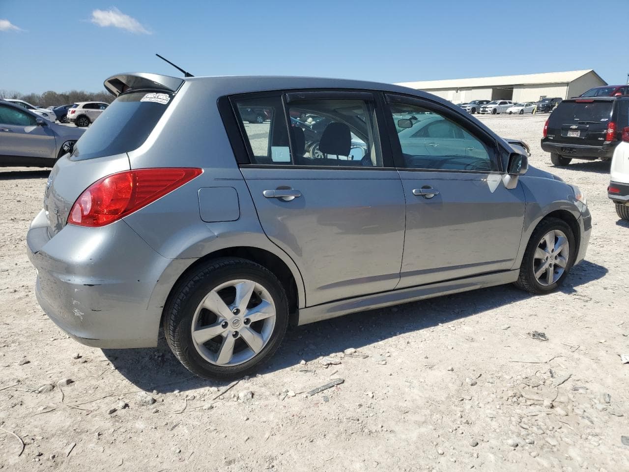 2011 Nissan Versa S - foto 3