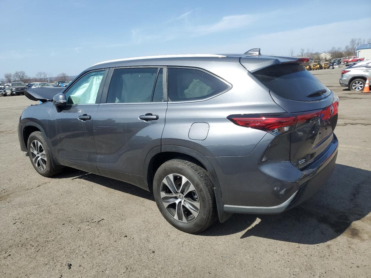 2023 Toyota Highlander L - foto 2