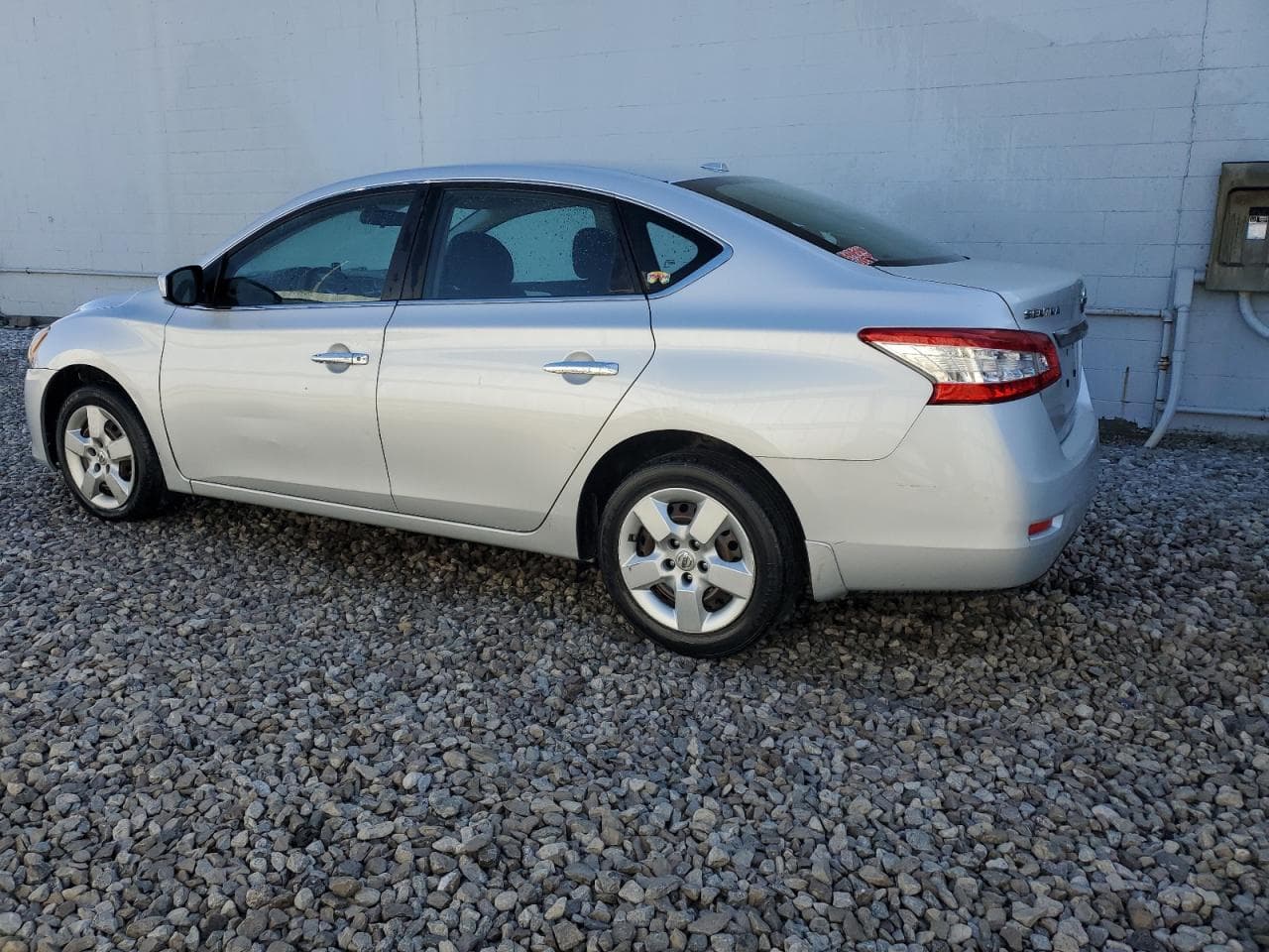 2015 Nissan Sentra S - foto 2