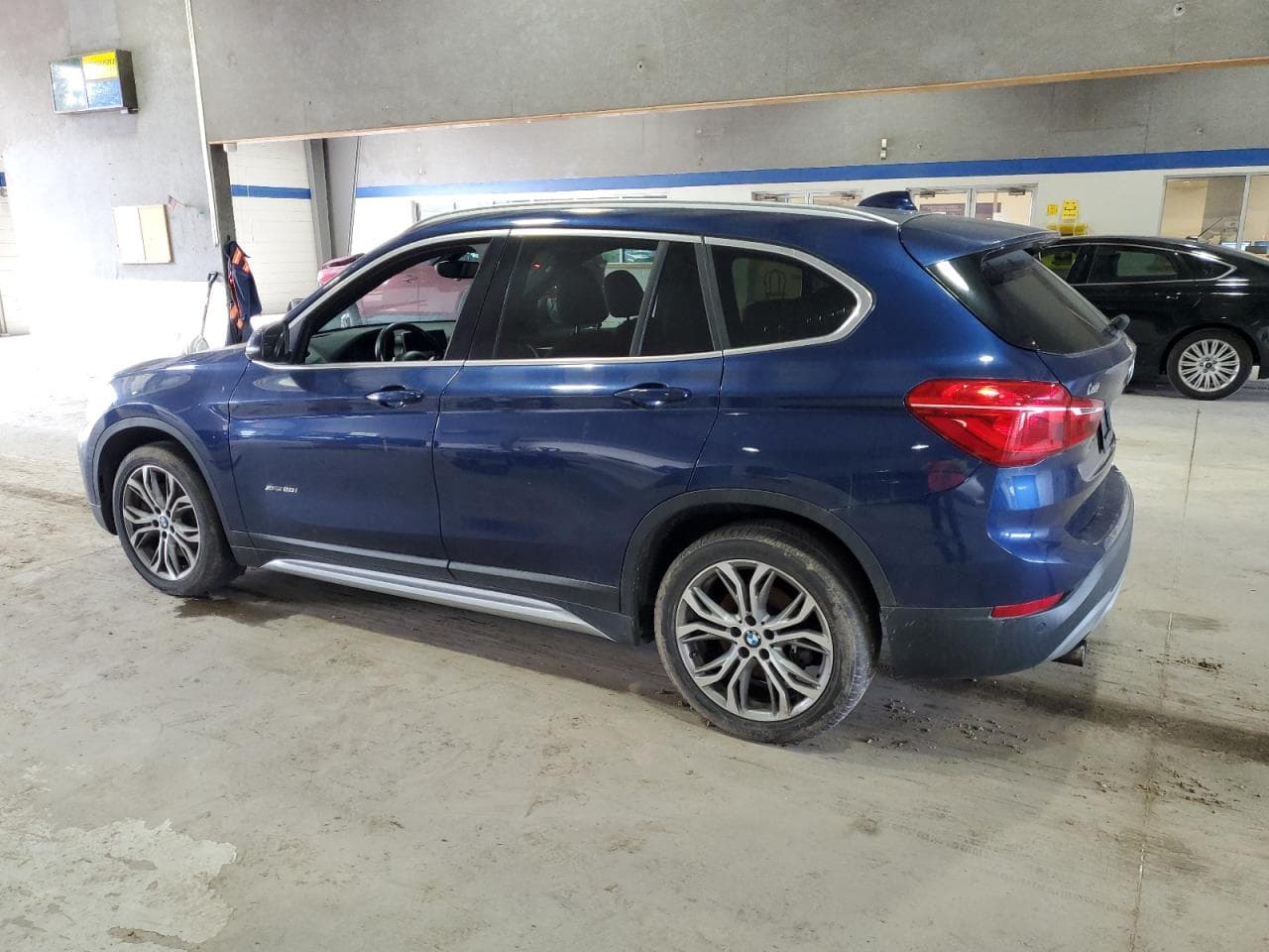 2017 BMW X1 xDrive28I - foto 2