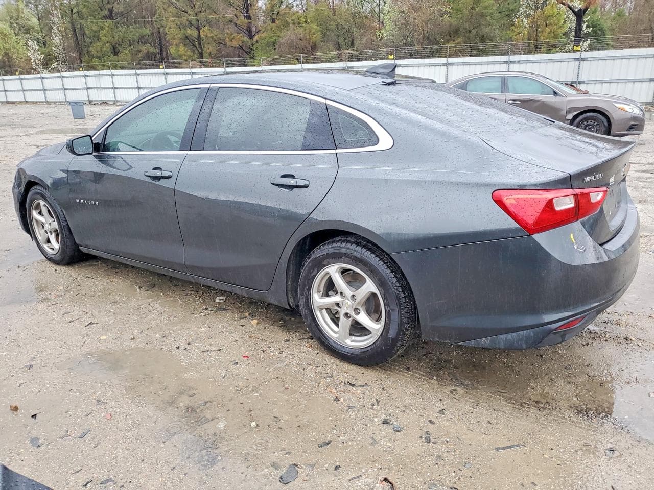 2017 Chevrolet Malibu Ls - foto 2
