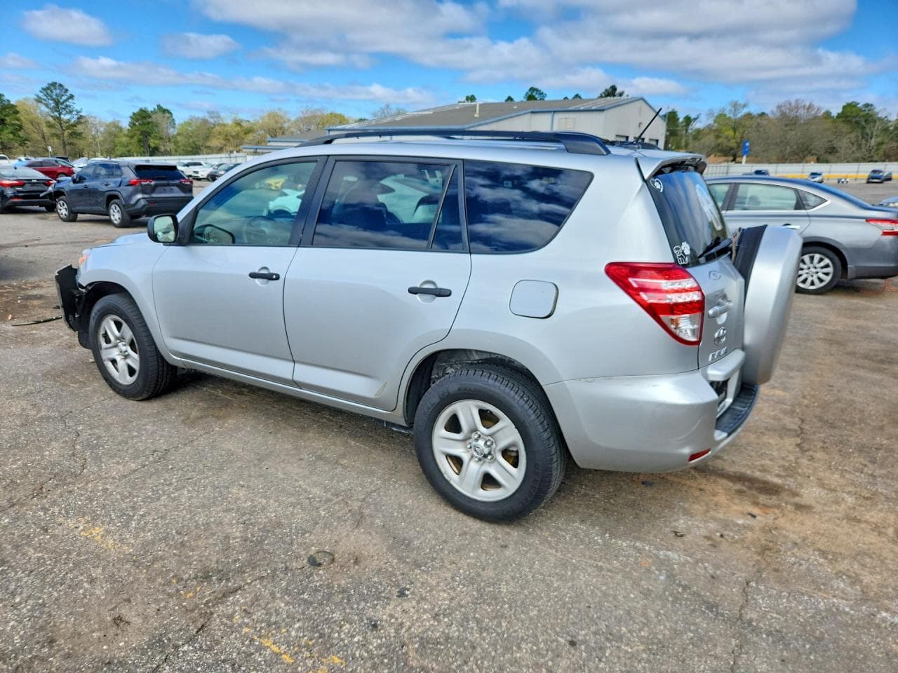 2011 Toyota Rav4 Base - foto 2
