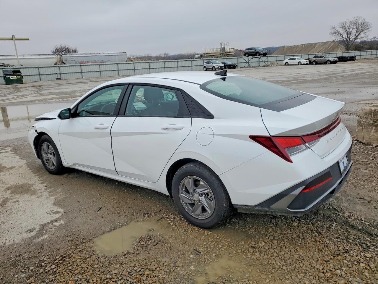 2025 Hyundai Elantra Se - foto 2