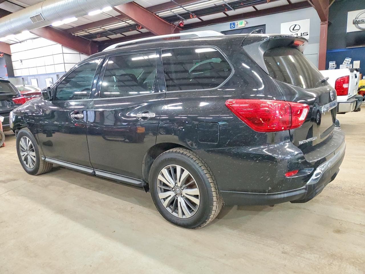 2019 Nissan Pathfinder Sl - foto 2